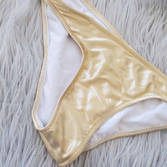 Black & Gold X style bikini - Picture 7 of 7